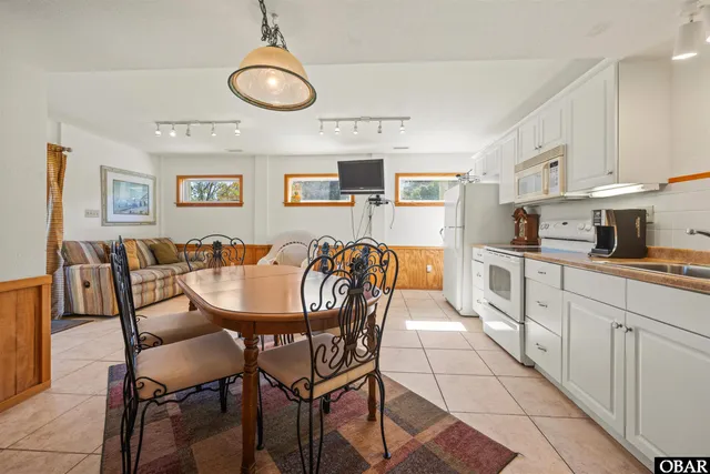 $1,490,000 | 152 Whistling Swan Drive, Duck, NC 27949