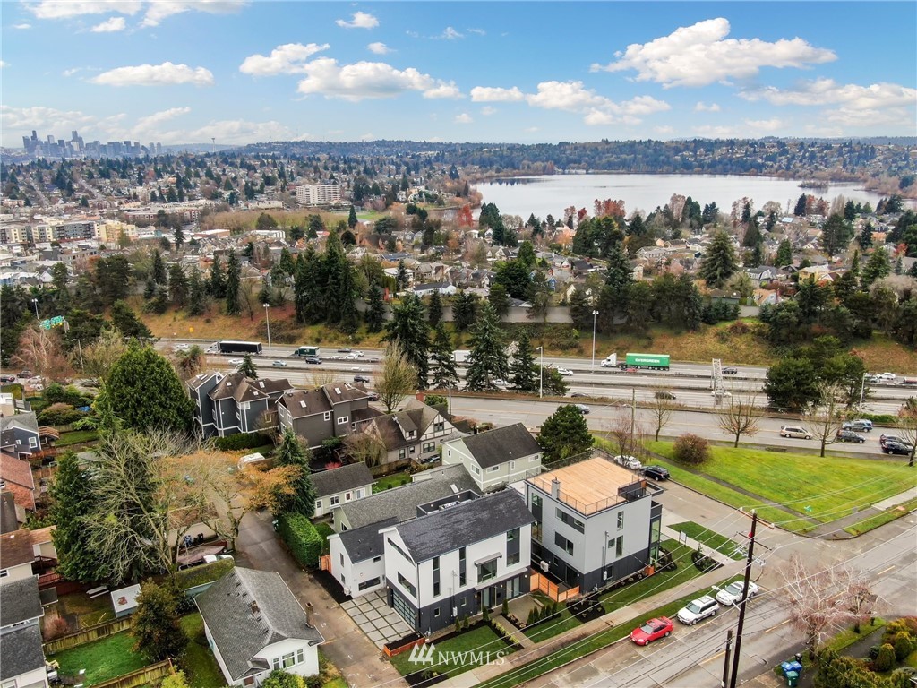 411 Northeast 80th Street Seattle, WA 98115 - Photo 15 of 15