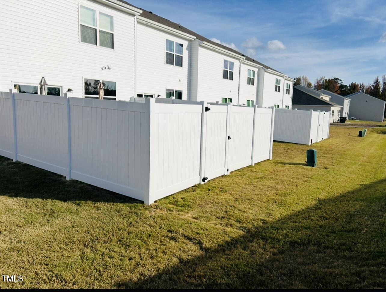 147 North Chubb Ridge Wilson's Mills, NC 27520 - Photo 22 of 28 IMG_8008(1)