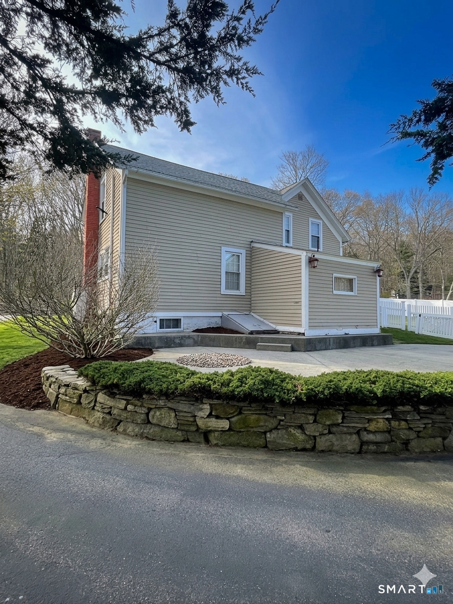 755 Scotland Road Norwich, CT 06360 - Photo 2 of 15