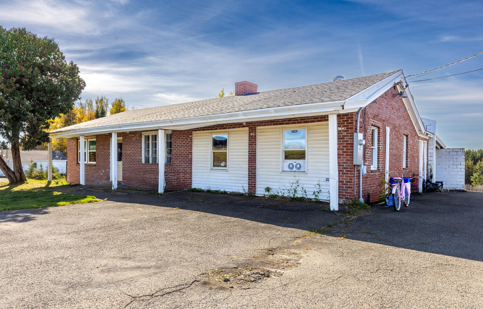 217 Houlton Road Presque Isle, ME 04769 - Photo 5 of 99 20251010-_MG_9677-HDR