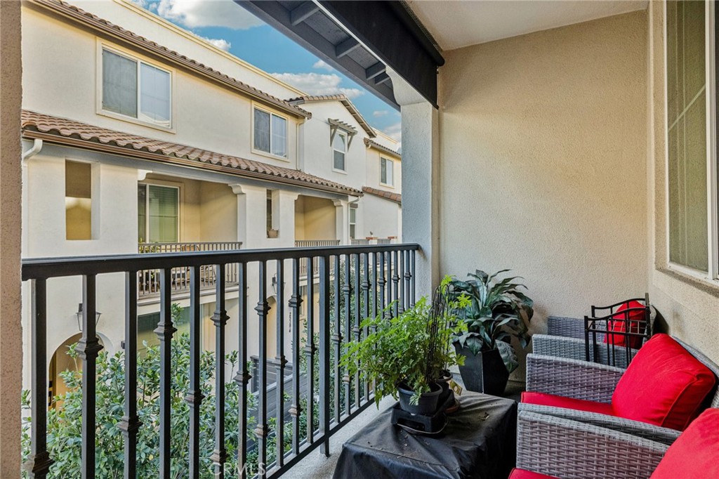 2520 Valentina Way, Unit 6 Commerce, CA 90040 - Photo 16 of 17