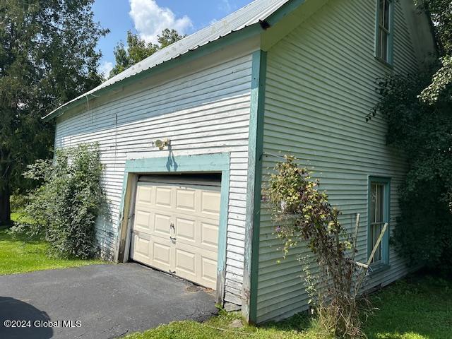 2615 Center Road Moriah, NY 12960 - Photo 8 of 11 MC2