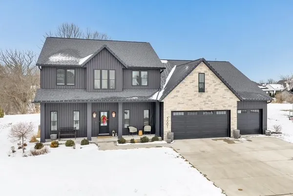 $1,259,900 | 3001 Stone Fence Pl Green, Green Bay, WI 54311