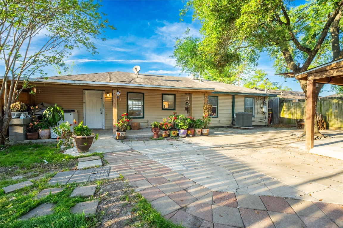 13506 Bandera Street Houston, TX 77015 - Photo 14 of 17