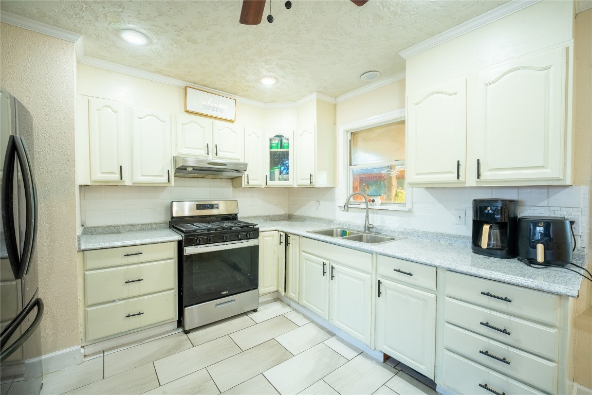 13506 Bandera Street Houston, TX 77015 - Photo 3 of 17