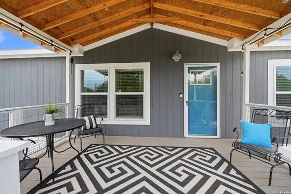 $269,000 | 18622 County Road 5740, Castroville, TX 78009