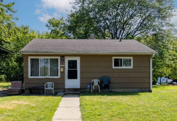 $94,900 | 6119 West Carmen Avenue, Milwaukee, WI 53218