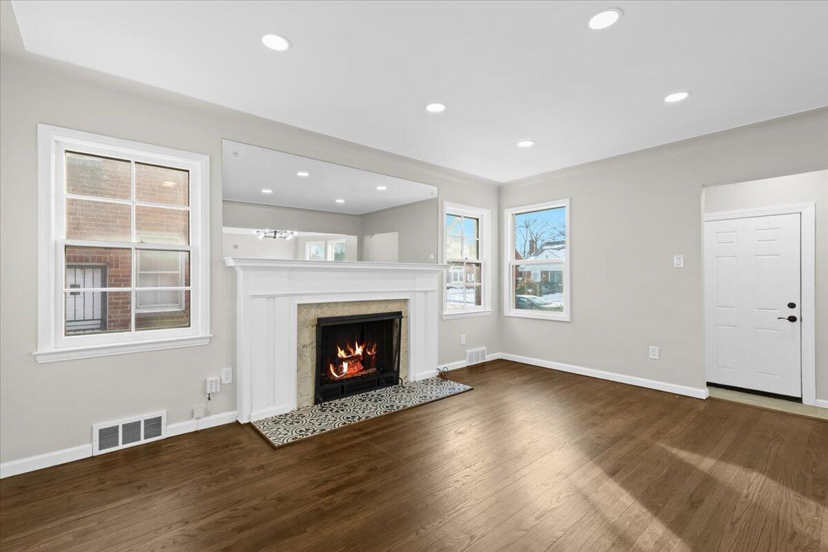 19750 Prest Street Detroit, MI 48235 - Photo 3 of 30 04-19750 Prest St