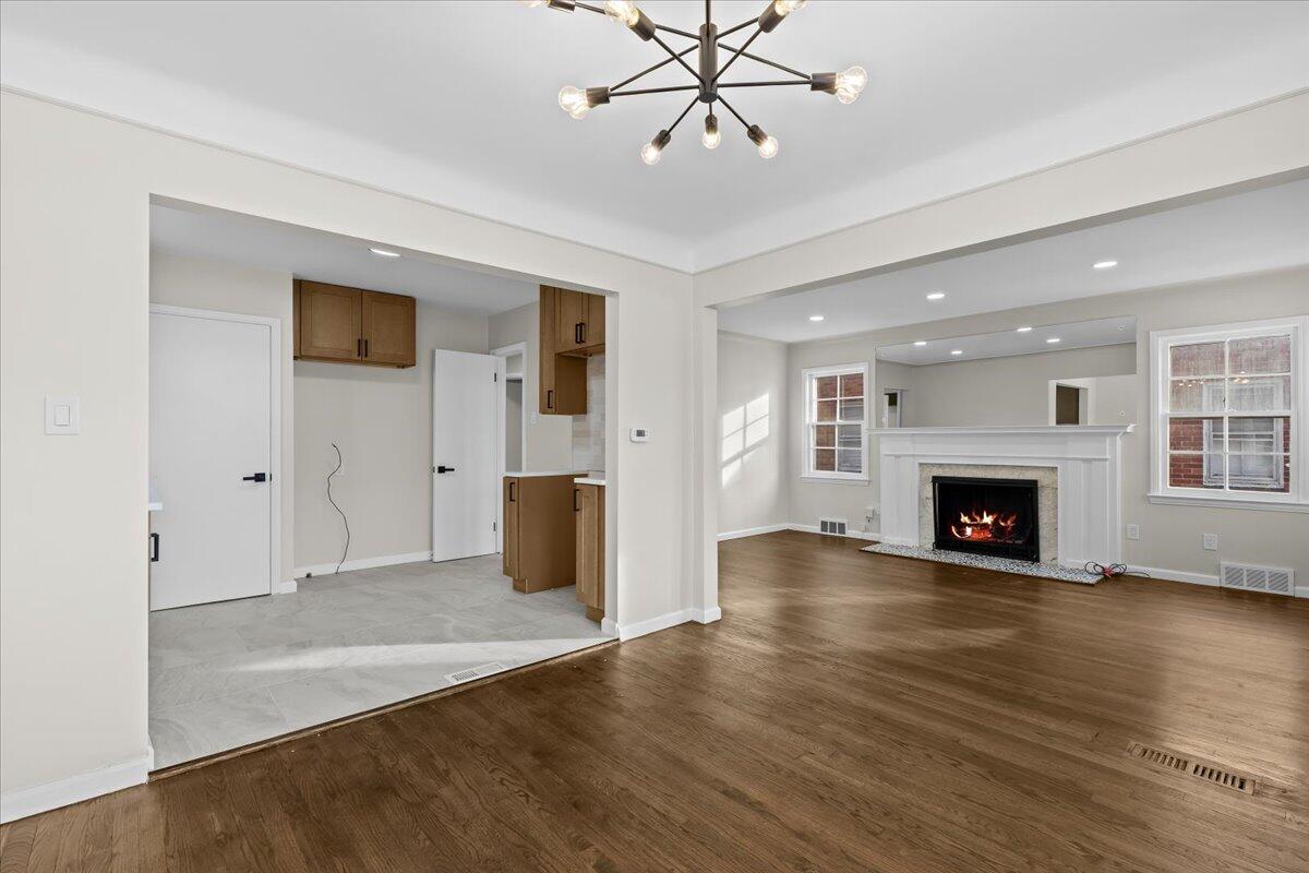 19750 Prest Street Detroit, MI 48235 - Photo 8 of 30 09-19750 Prest St