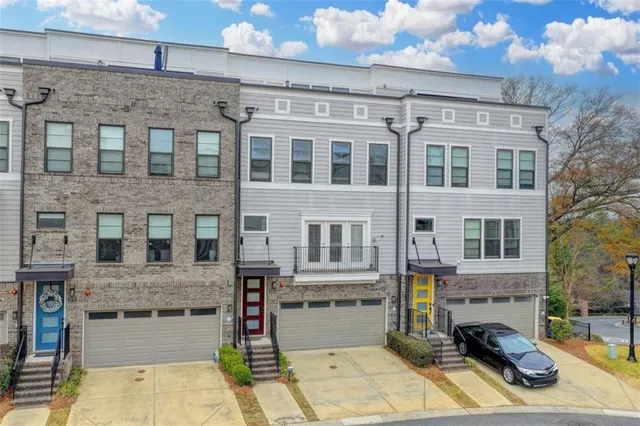 $4,150 | 2083 Holtz Lane, Atlanta, GA 30318