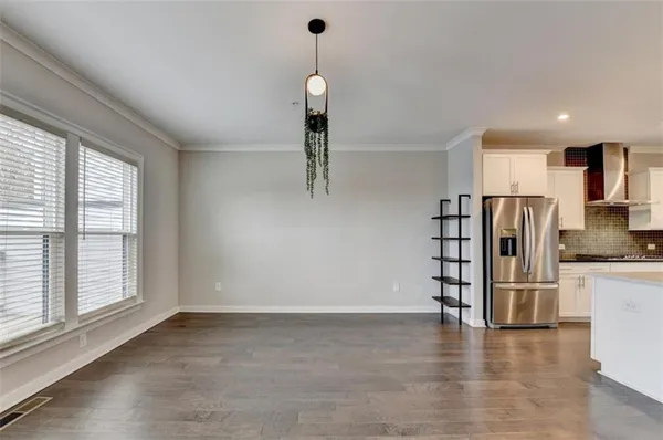 $3,975 | 2083 Holtz Lane, Atlanta, GA 30318