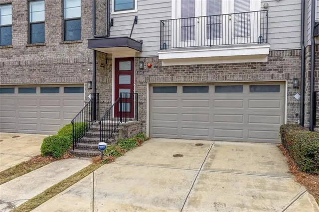 $4,150 | 2083 Holtz Lane, Atlanta, GA 30318