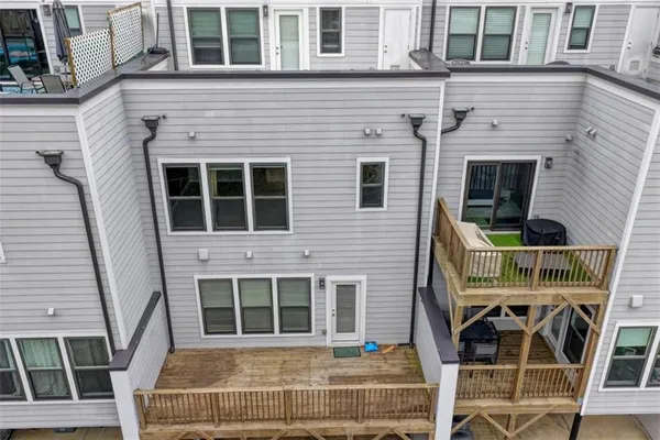 $3,975 | 2083 Holtz Lane, Atlanta, GA 30318