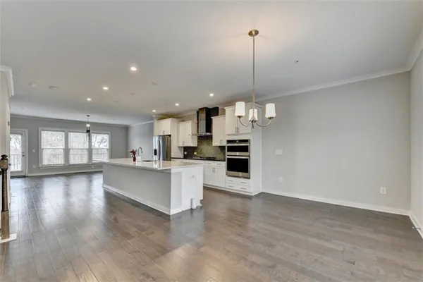 $3,975 | 2083 Holtz Lane, Atlanta, GA 30318