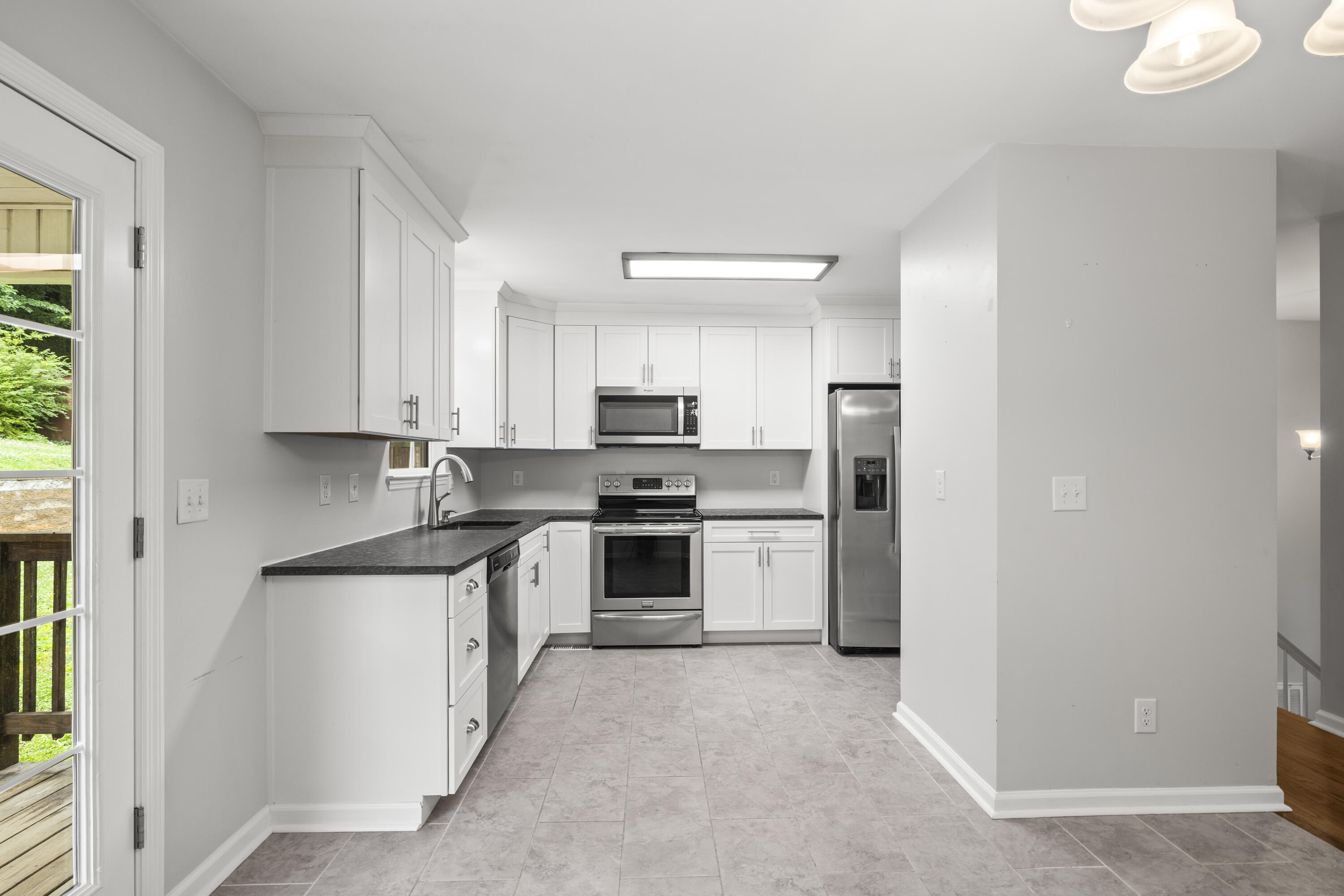 995 Ross Hollow Road Ringgold, GA 30736 - Photo 6 of 32 Kitchen
