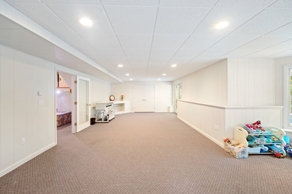 12 Dudley Road Mendon, MA 01756 - Photo 35 of 41 Gallery Image 35