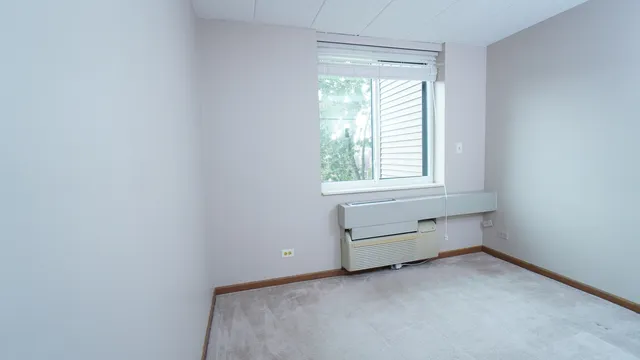 $1,850 | 75 Kristin Circle, Unit 408, Schaumburg, IL 60195