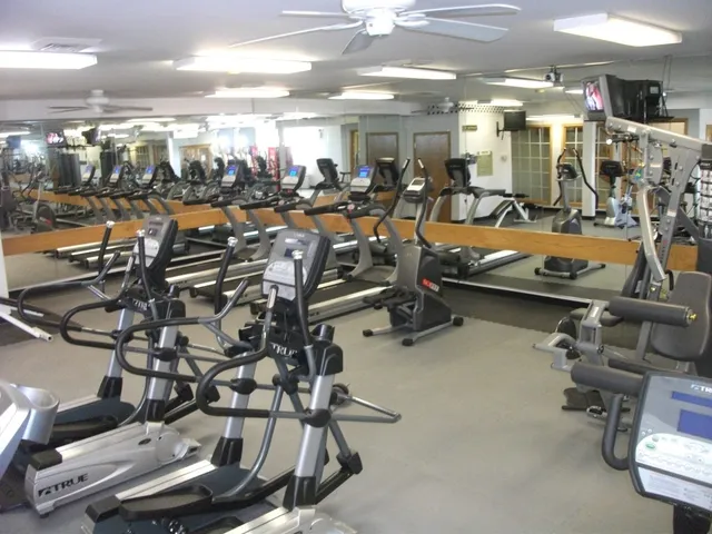 $1,850 | 75 Kristin Circle, Unit 408, Schaumburg, IL 60195