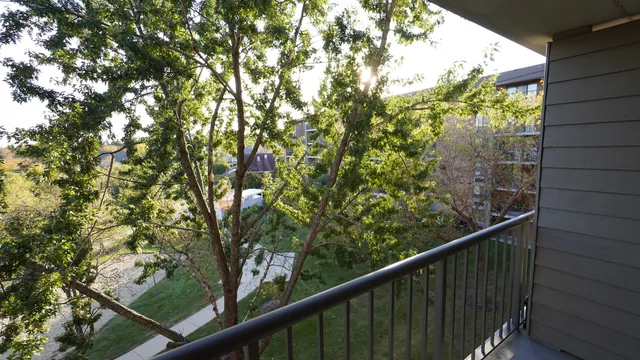 $1,850 | 75 Kristin Circle, Unit 408, Schaumburg, IL 60195