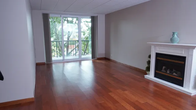 $1,850 | 75 Kristin Circle, Unit 408, Schaumburg, IL 60195