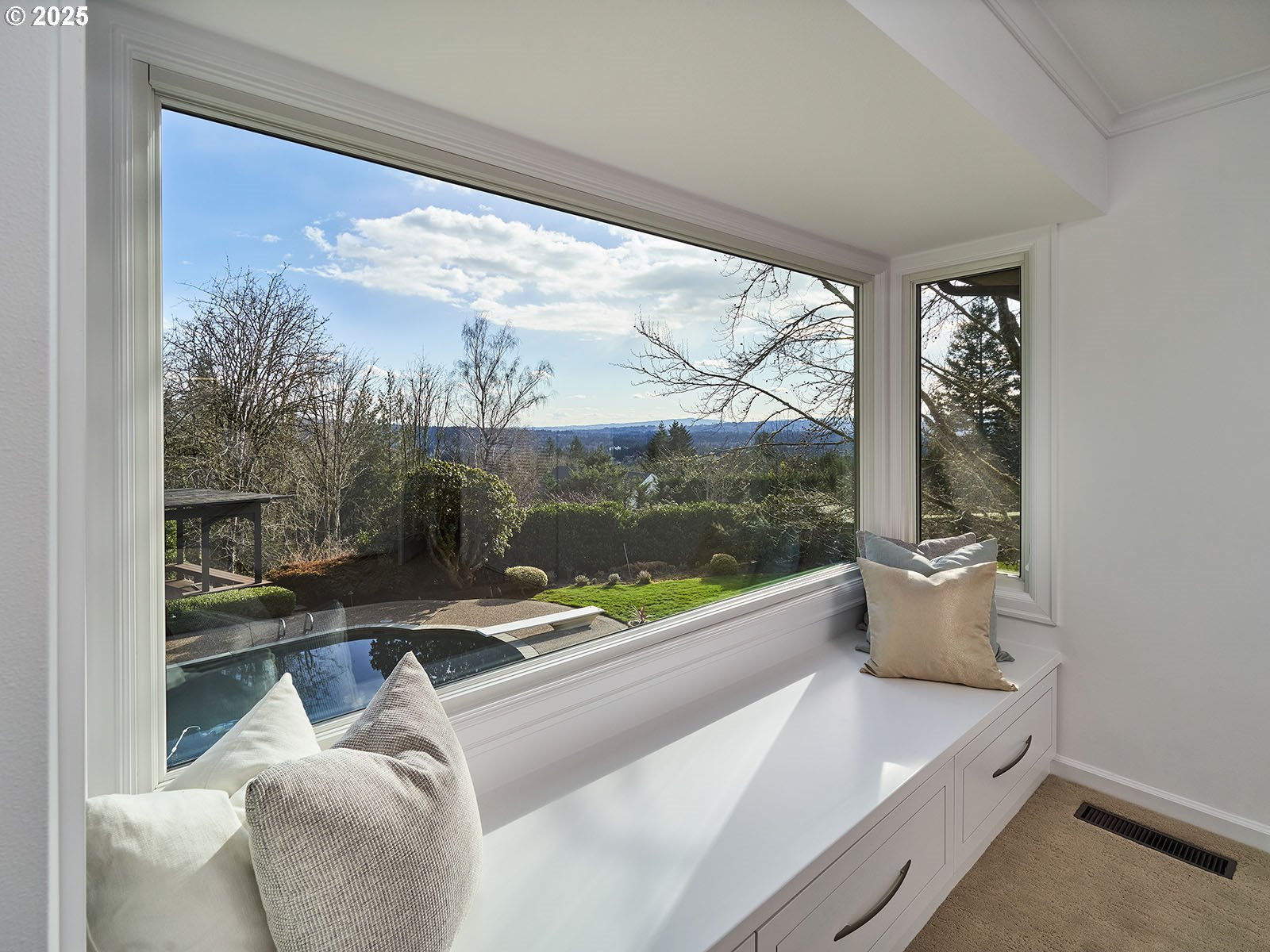 4801 Southwest Patton Road Portland, OR 97221 - Photo 18 of 33 Gallery Image 18