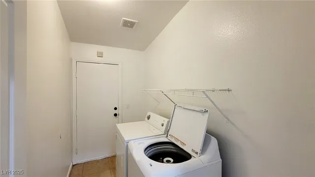 $1,850 | 319 Mulberry Glen Drive, North Las Vegas, NV 89031