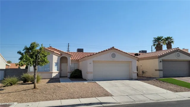 $1,850 | 319 Mulberry Glen Drive, North Las Vegas, NV 89031