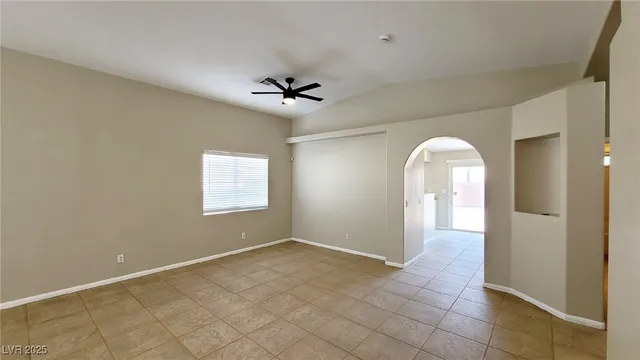 $1,850 | 319 Mulberry Glen Drive, North Las Vegas, NV 89031