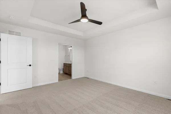 $394,900 | 500 Hunter Oaks Boulevard, Unit 1002, Watertown, WI 53094
