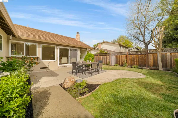 $1,725,000 | 5534 Blackbird Drive, Pleasanton, CA 94566
