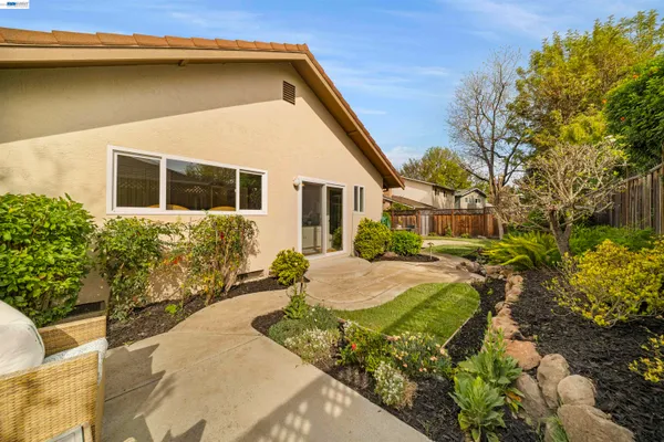 $1,725,000 | 5534 Blackbird Drive, Pleasanton, CA 94566