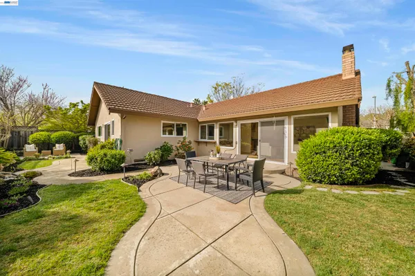 $1,725,000 | 5534 Blackbird Drive, Pleasanton, CA 94566