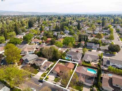 $1,725,000 | 5534 Blackbird Drive, Pleasanton, CA 94566