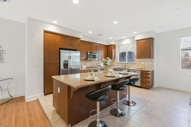 $1,025,000 | 5399 Iron Horse Parkway, Dublin, CA 94568