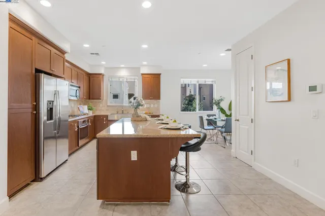 $1,025,000 | 5399 Iron Horse Parkway, Dublin, CA 94568