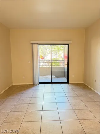 $1,250 | 8250 North Grand Canyon Drive, Unit 1170, Las Vegas, NV 89166