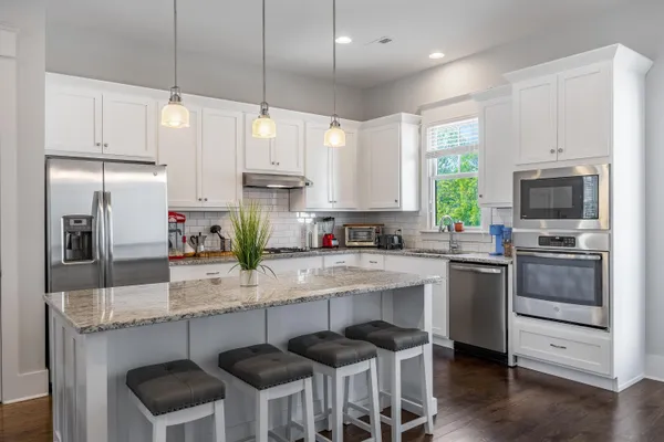 $950,000 | 691 Mariner Way, Unit 72, Chattanooga, TN 37402