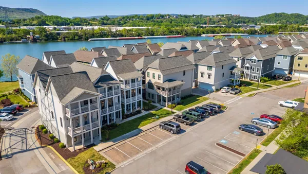 $950,000 | 691 Mariner Way, Unit 72, Chattanooga, TN 37402