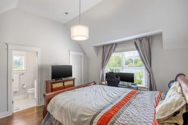 $950,000 | 691 Mariner Way, Unit 72, Chattanooga, TN 37402