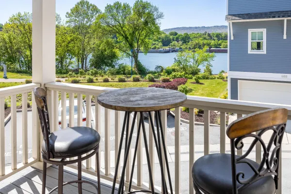 $950,000 | 691 Mariner Way, Unit 72, Chattanooga, TN 37402