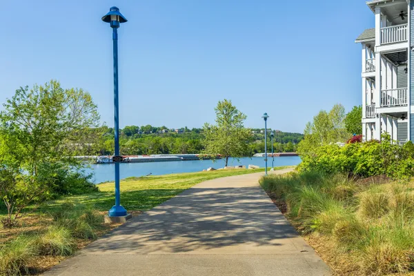 $950,000 | 691 Mariner Way, Unit 72, Chattanooga, TN 37402