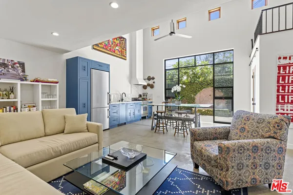 $6,000 | 835 North Harper Avenue, Los Angeles, CA 90046