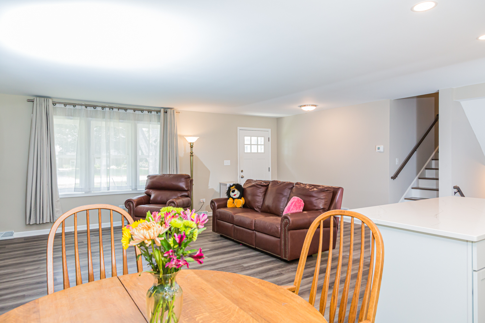 4N211 Avard Road West Chicago, IL 60185 - Photo 4 of 16