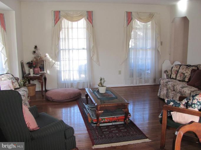 4513 Powder Mill Road Beltsville, MD 20705 - Photo 9 of 28 Family Room