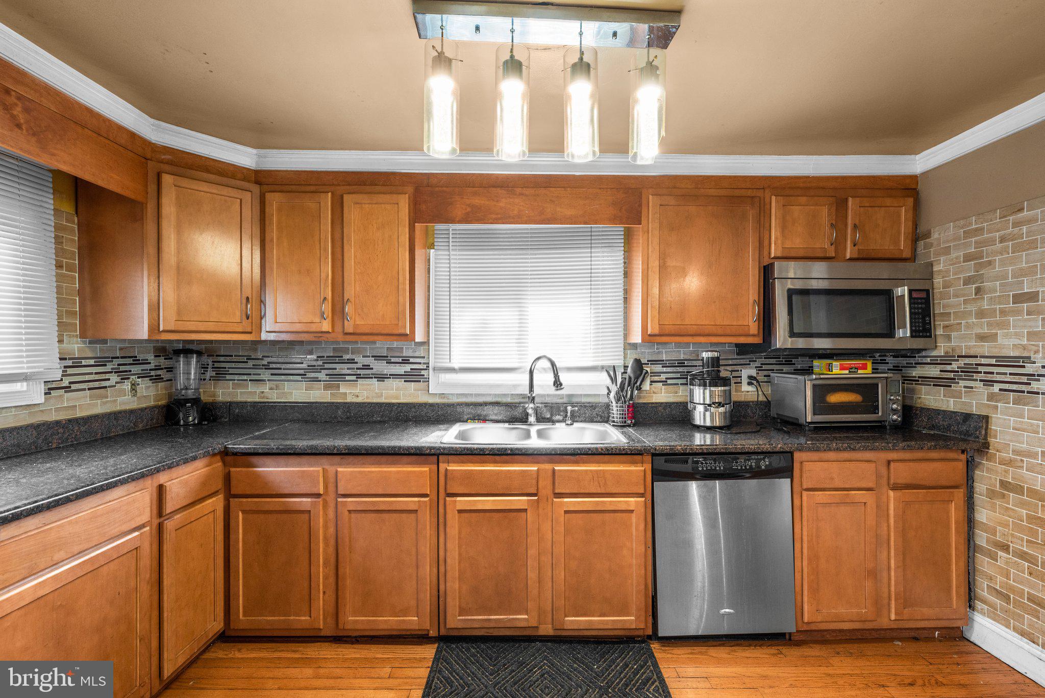 3405 Dennlyn Road Baltimore, MD 21215 - Photo 16 of 53