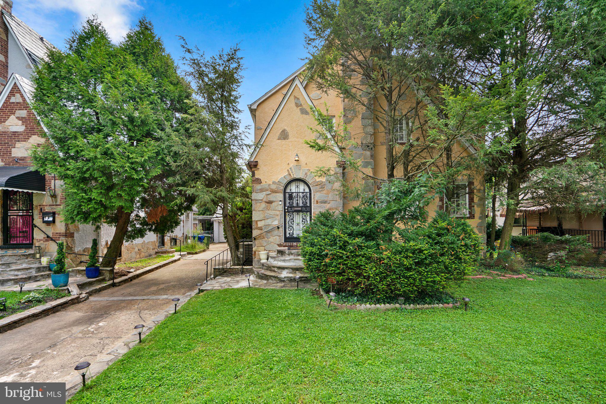 3405 Dennlyn Road Baltimore, MD 21215 - Photo 3 of 53