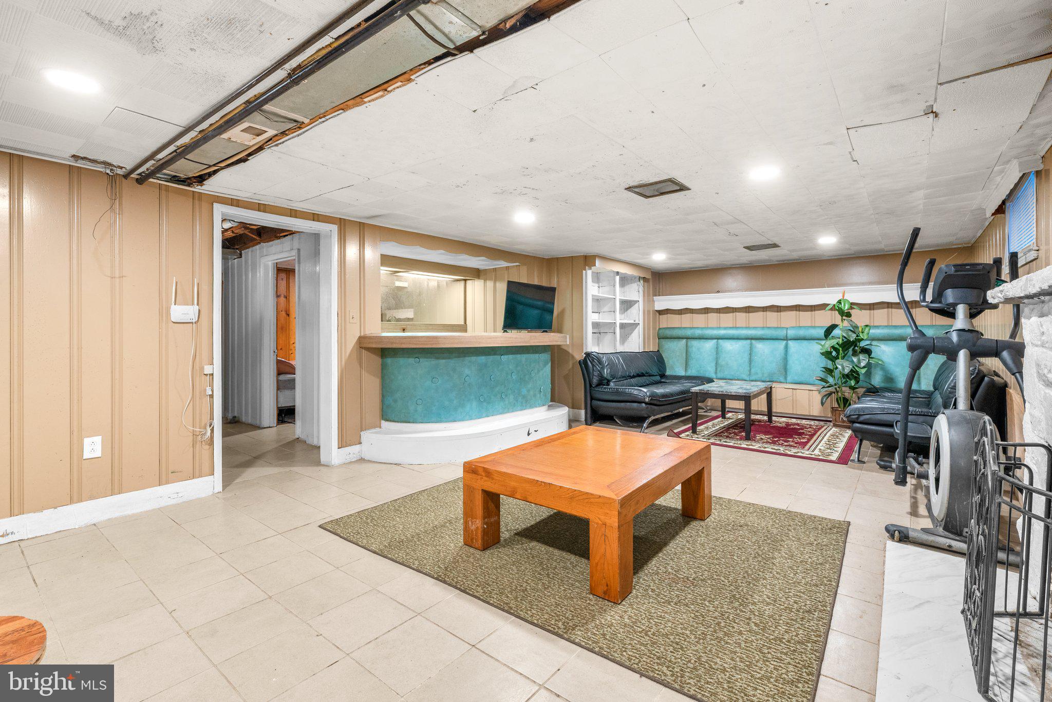 3405 Dennlyn Road Baltimore, MD 21215 - Photo 37 of 53