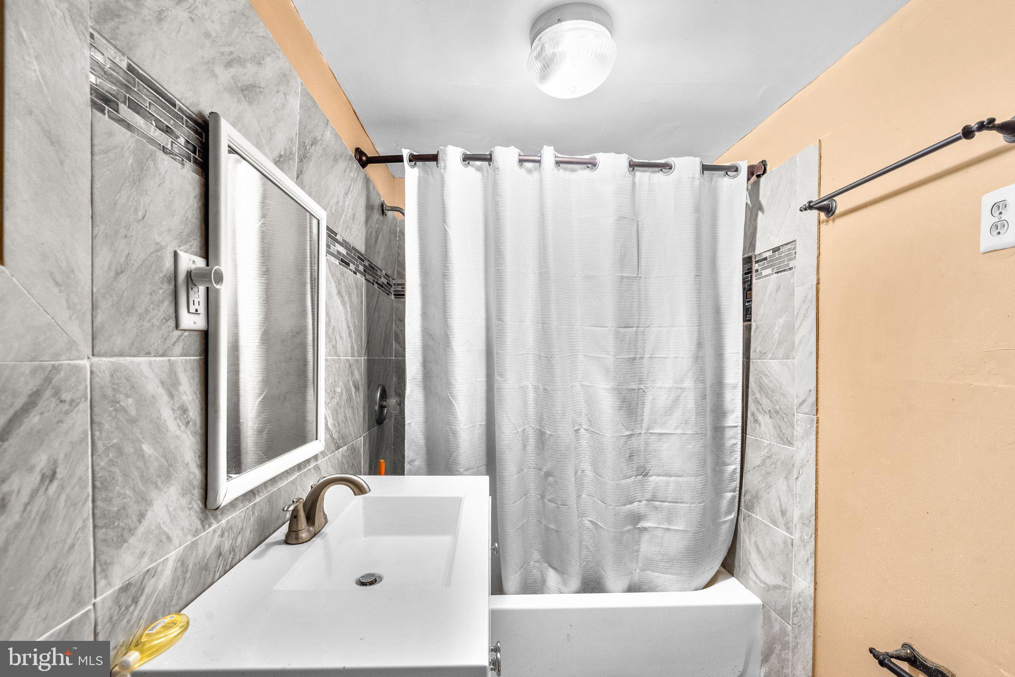 3405 Dennlyn Road Baltimore, MD 21215 - Photo 42 of 53