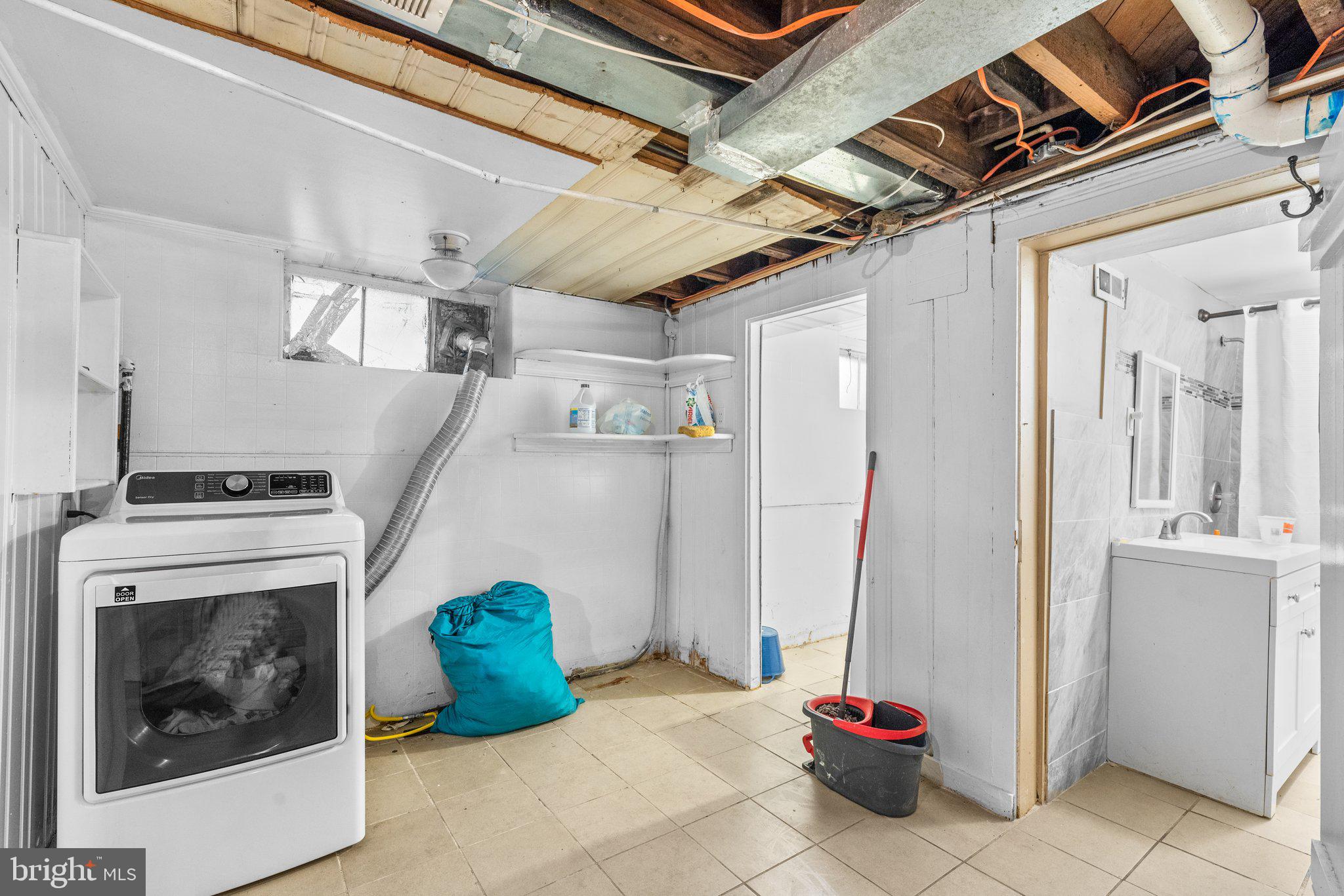 3405 Dennlyn Road Baltimore, MD 21215 - Photo 43 of 53